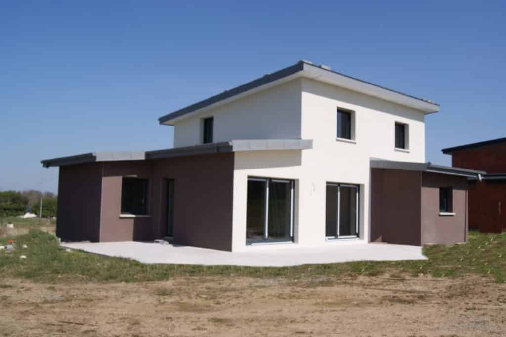 Construction Maison monopente en cours de finition enduit deux tons terrasse en beton brut - Réalisations - Finistère, Saint Thonan